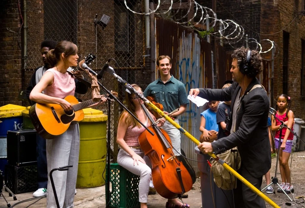 (L-R) KEIRA KNIGHTLEY and MARK RUFFALO star in BEGIN AGAIN