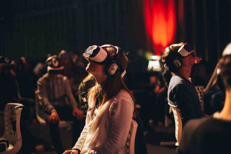virtual-reality-cinema